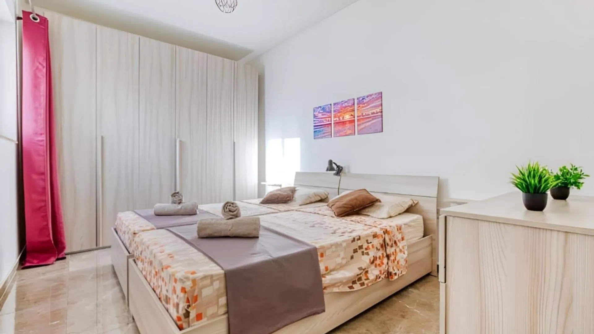 Large, 3 Bedroom Apartment In Marsascala Marsaskala