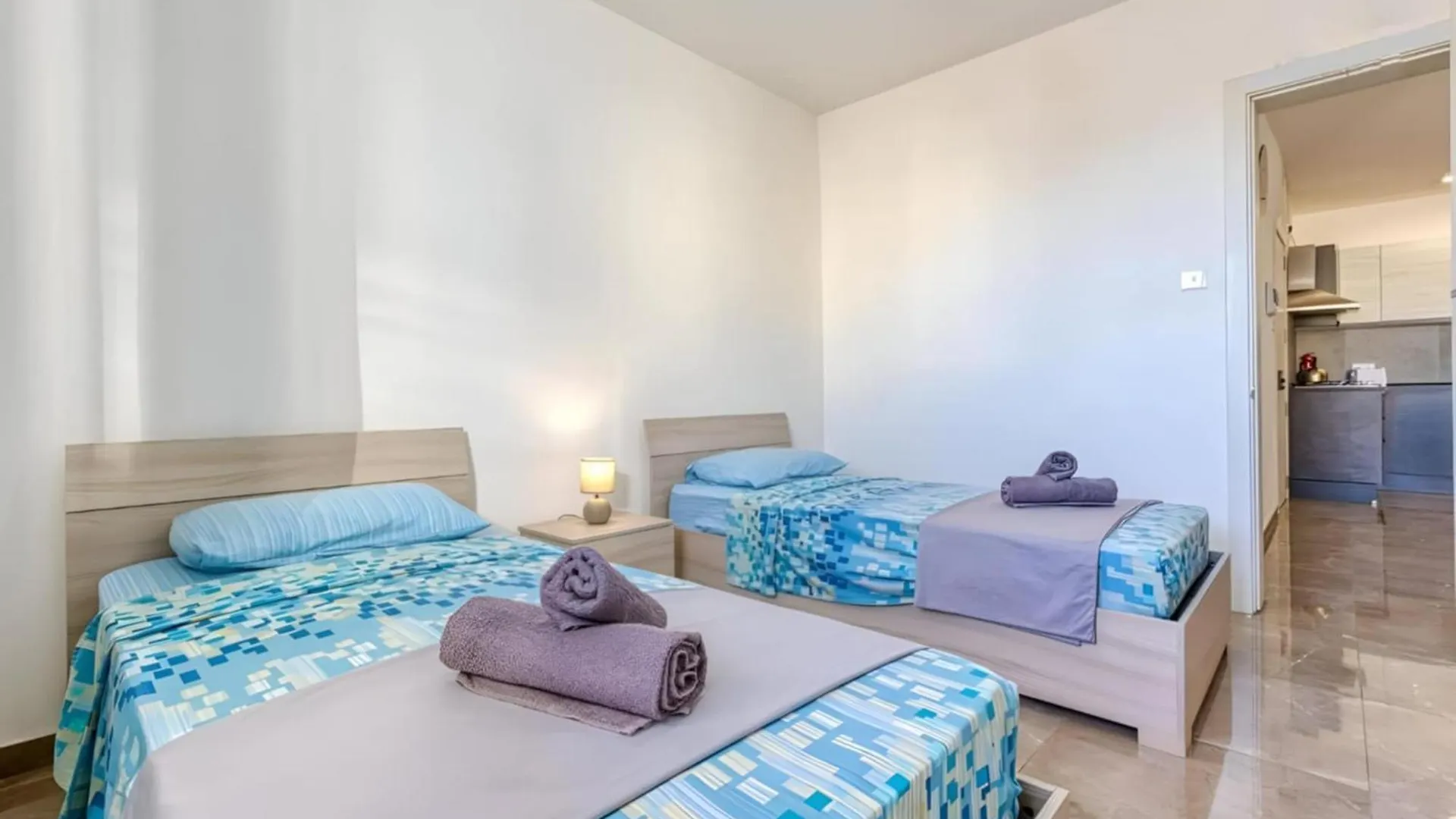 Large, 3 Bedroom Apartment In Marsascala Marsaskala 0*,